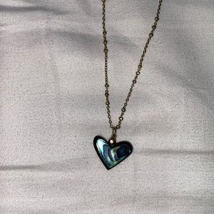 Kendra Scott Poppy Heart Short Abalone necklace